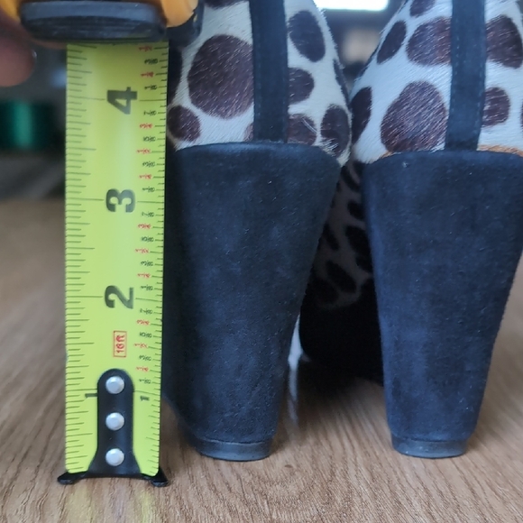 Stylish Black and White Polka Dot Wedge Shoes - Picture 9 of 11